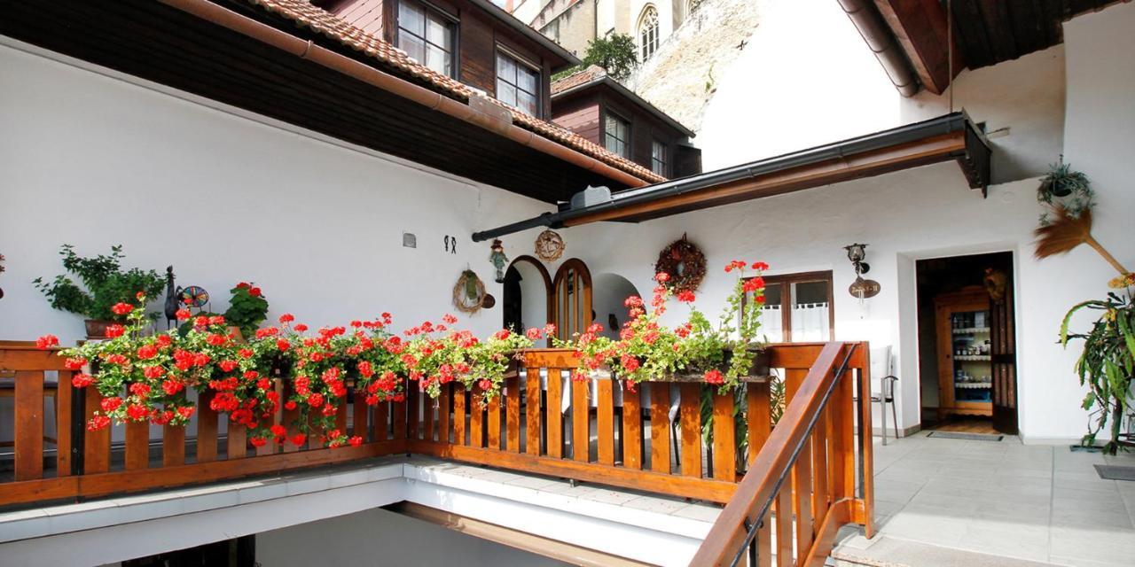 Pension Gaestehaus Heller Weissenkirchen in der Wachau Esterno foto