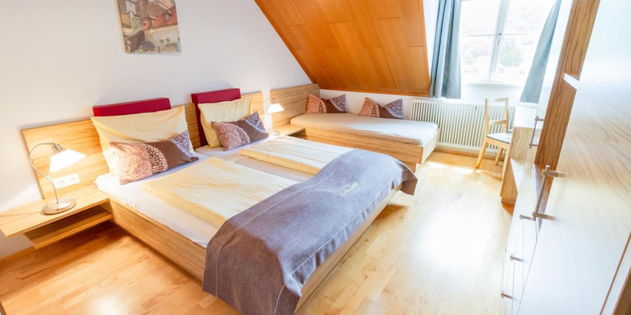 Pension Gaestehaus Heller Weissenkirchen in der Wachau Esterno foto
