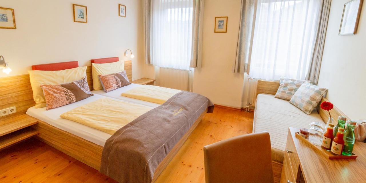 Pension Gaestehaus Heller Weissenkirchen in der Wachau Esterno foto